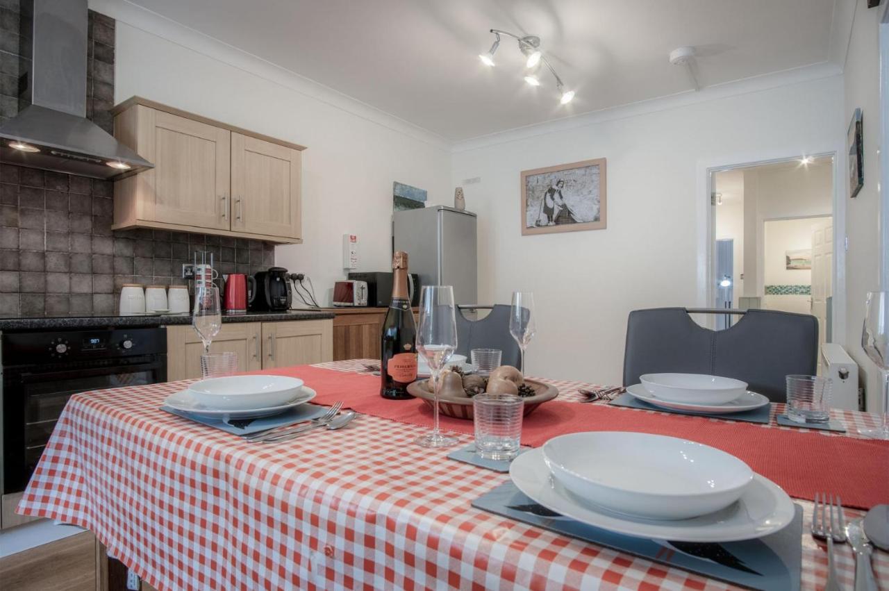Glenvale - 2 Bedroom Apartment - Saundersfoot Dış mekan fotoğraf